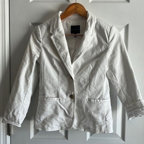 White blazer - Picture 1 of 5